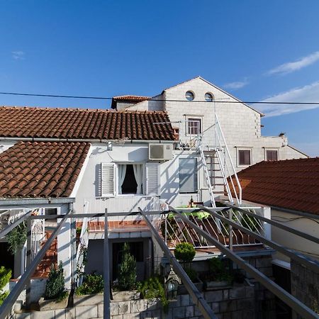 White Wave Guest House Дубровник Экстерьер фото