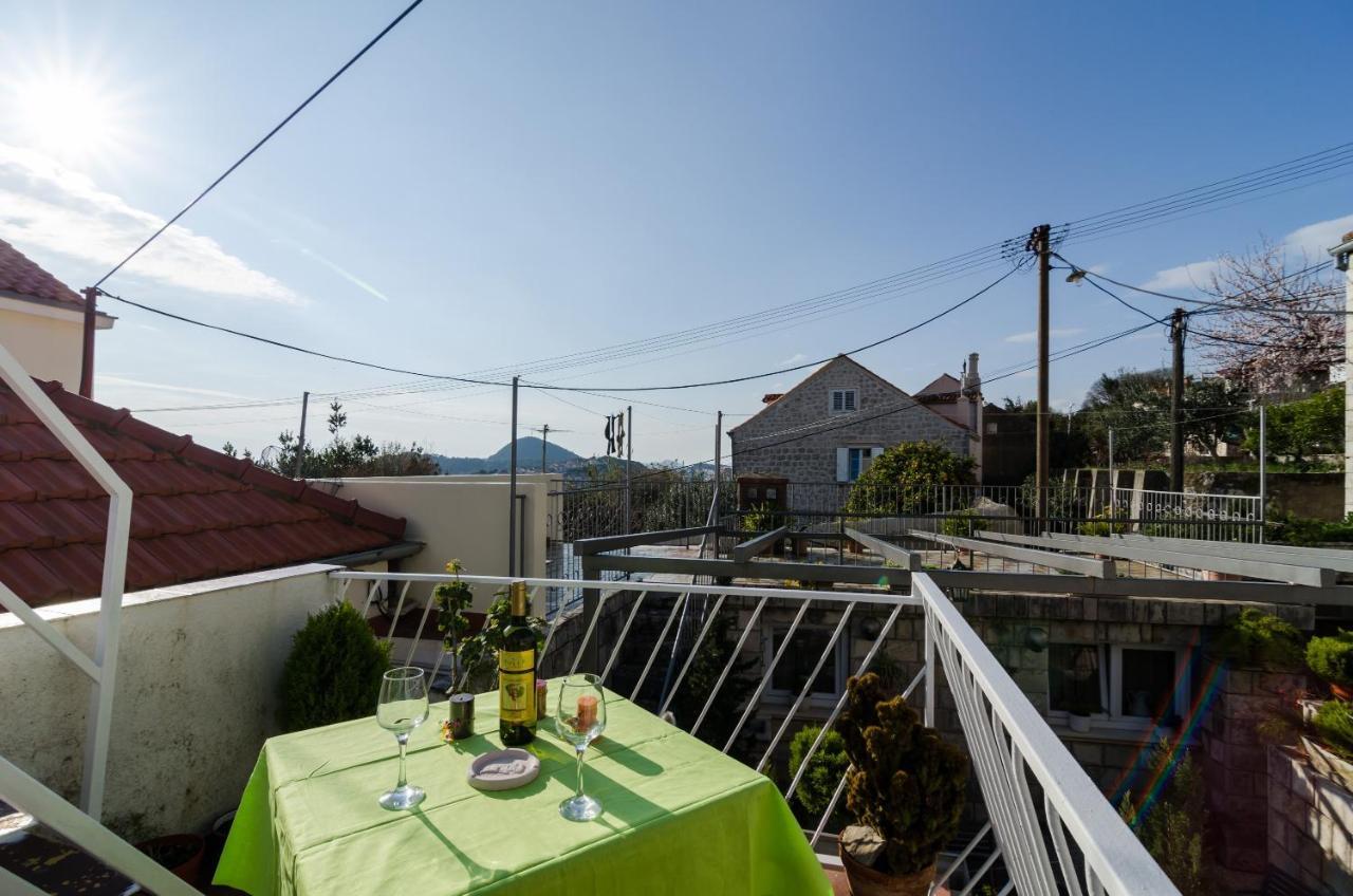 White Wave Guest House Дубровник Экстерьер фото